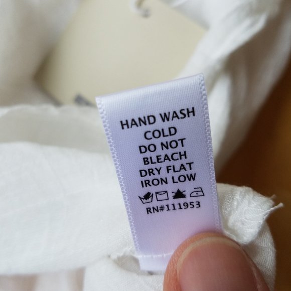 NWT Small Nadine West Active USA Rolled Cuff White Top - Picture 11 of 11